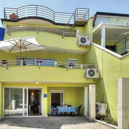 Katarina Apartment *