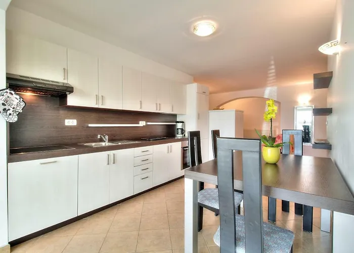 Katarina Apartamento Crveni Vrh